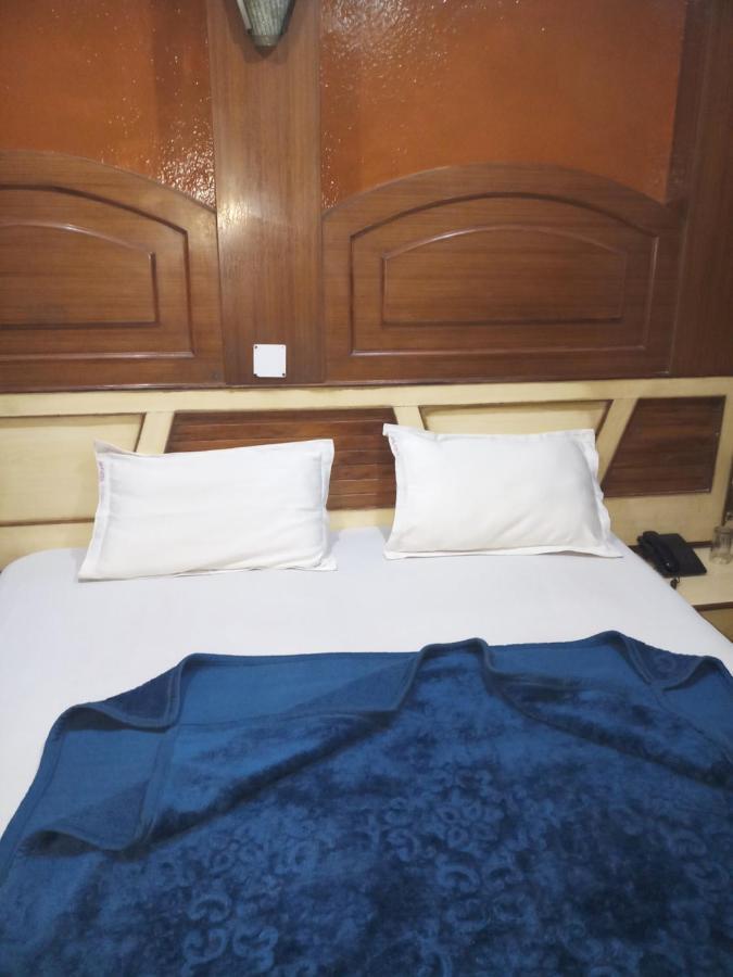 Hotel Diplomat Inn Nowe Delhi Zewnętrze zdjęcie