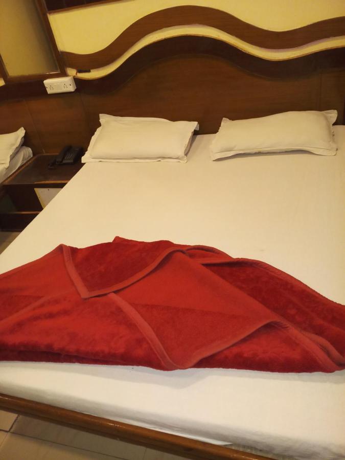 Hotel Diplomat Inn Nowe Delhi Zewnętrze zdjęcie